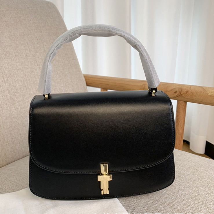Quiet luxury leather bag