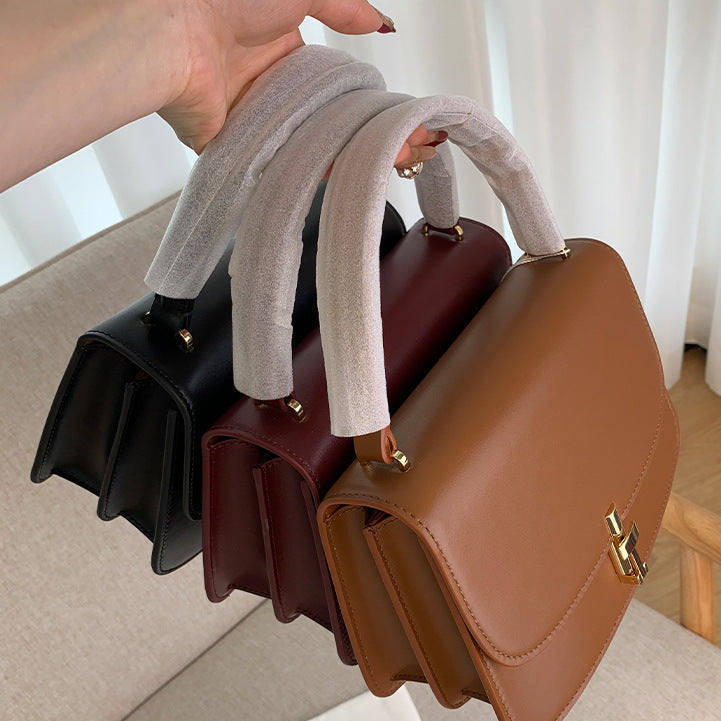 Quiet luxury leather bag